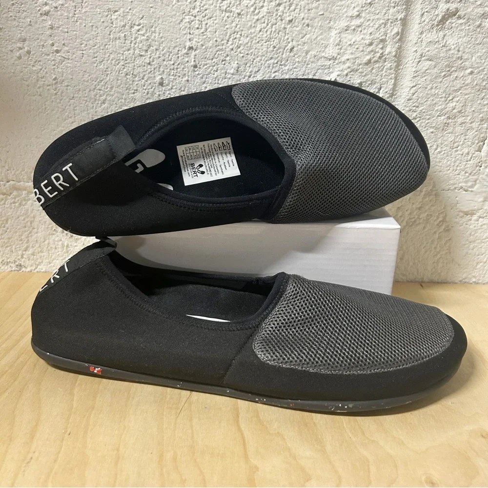 NWOT Bert Neoprene Upper Pre/Post-activity Shoe Men’s Black/Gray Slip-On Sz.10.5